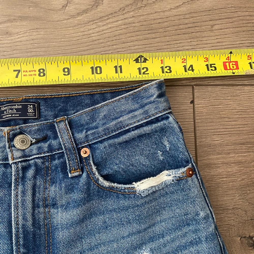 Abercrombie & Fitch High Rise Pipped Mom Jean size 24 Dark Destroyed Wash - Picture 6 of 11